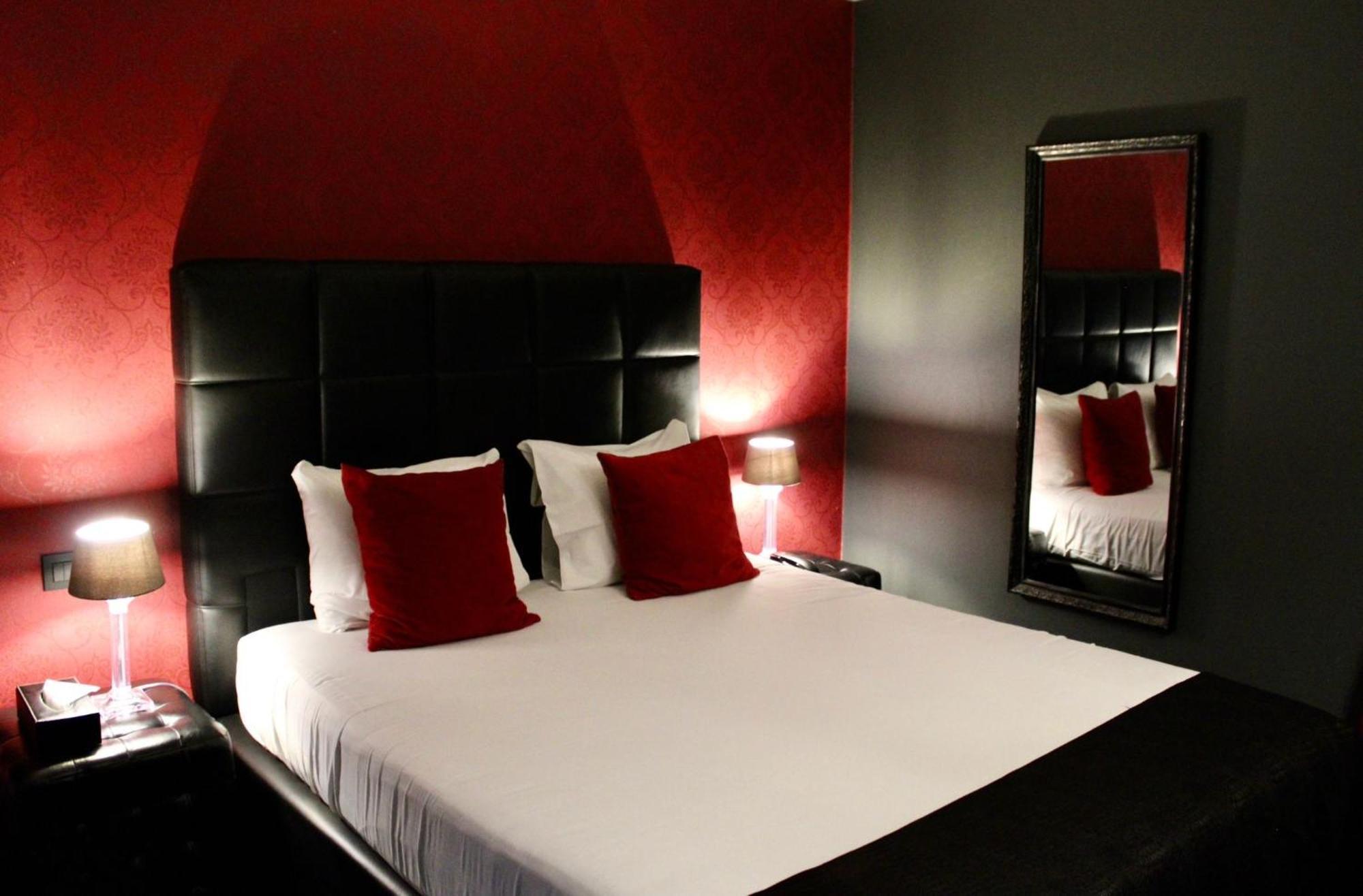 Hotel V E R O N E - & - - Rocourt
