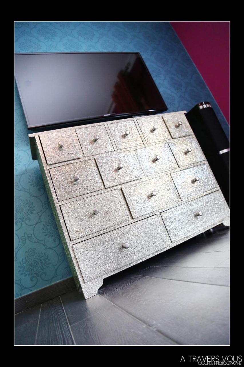 V E R O N E - & - - Rocourt Hotel Luik